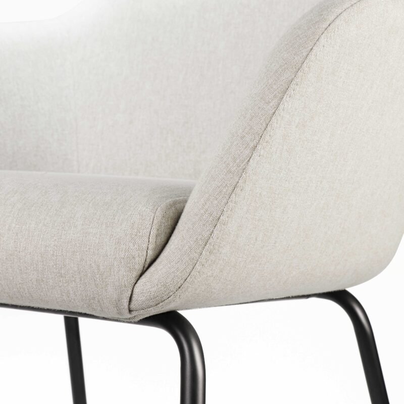 LE01 Chair - Image 6